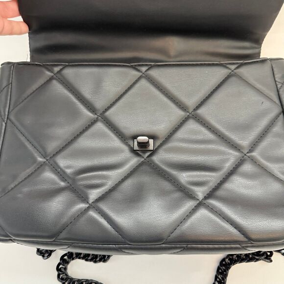 Badgley Mischka Vegan Leather Quilted Purse Shoulder Hand Bag Black Link Chain - Picture 6 of 9